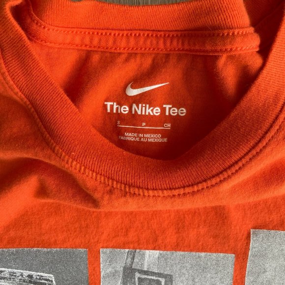 EUC - Nike Basketball Tee Sz.S - Picture 2 of 4